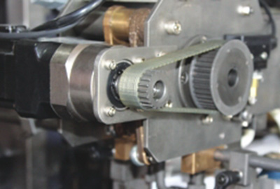 全新伺服控製的後吸式麵紙飛達